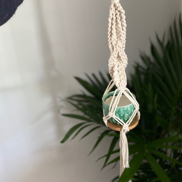 One of a kind handmade macrame succulent hanger 🌵 - Picture 4 of 4
